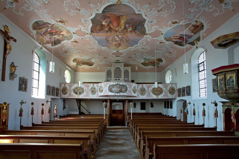 Sanierung der Pfarrkirche St. Peter und Paul in Rögling