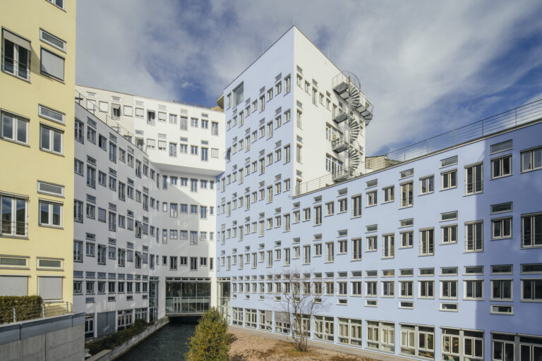 Fassadensanierung und Teilumbau Alexander Wacker Haus München